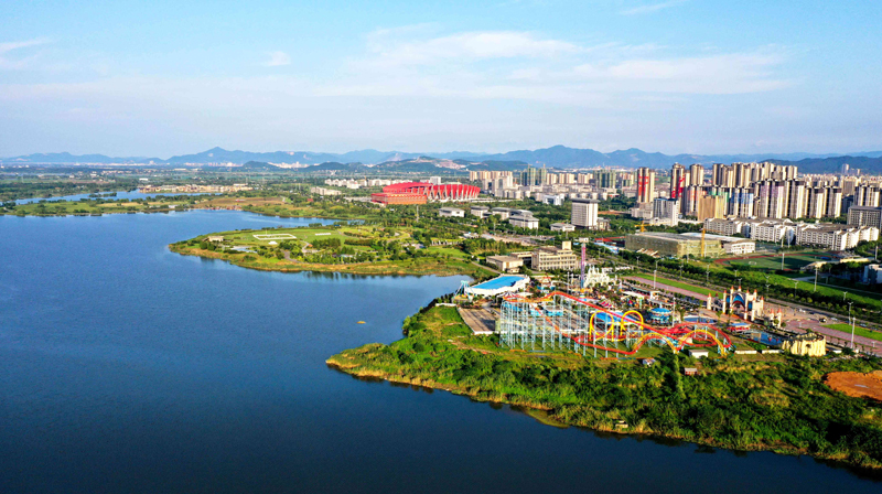 風景如畫的銅陵西湖城市濕地公園。過仕寧攝