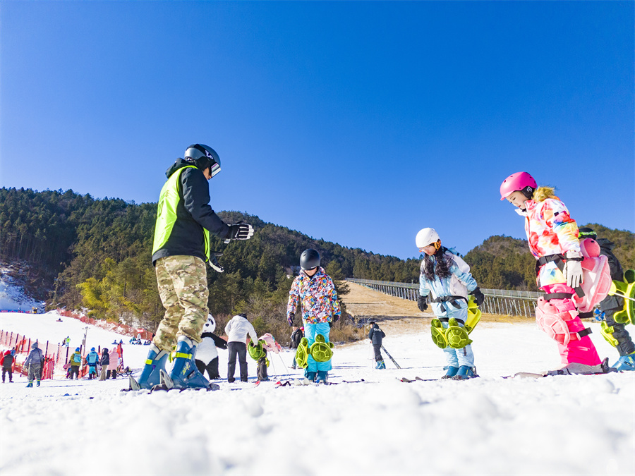 安徽岳西：“冰雪+”助力鄉(xiāng)村振興【3】