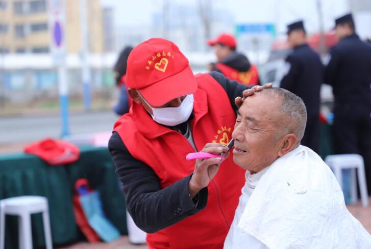 愛心義剪。